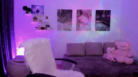 Tessa online show from January 8, 10:58 pm