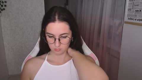 mellonmayre online show from October 25, 8:15 pm