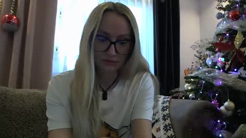 Melly online show from December 19, 7:55 am