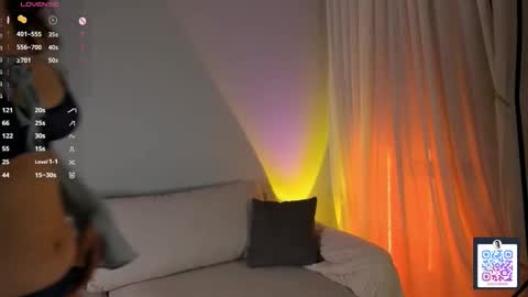 Mel online show from October 24, 4:14 pm