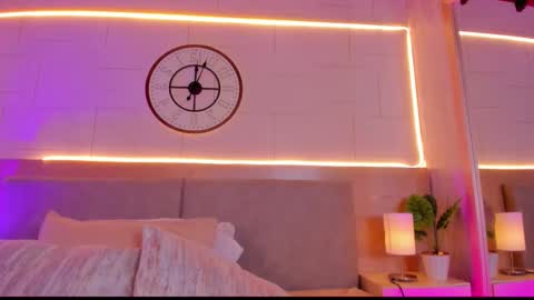 Melody online show from November 28, 4:26 am