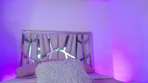    online show from March 24, 11:54 pm