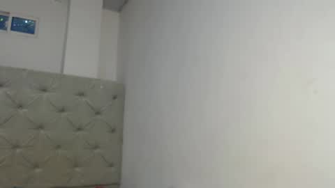 melody phillips online show from October 28, 11:05 am