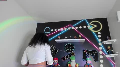  Memphis Williams  online show from March 5, 3:08 am