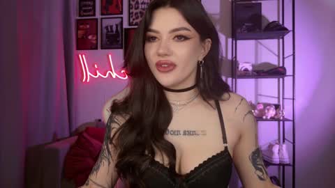 Amy Meow online show from April 7, 7:05 pm