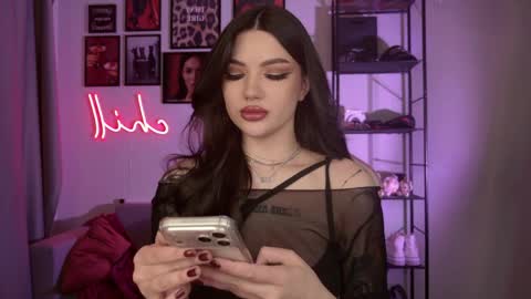 Amy Meow online show from April 9, 4:45 pm