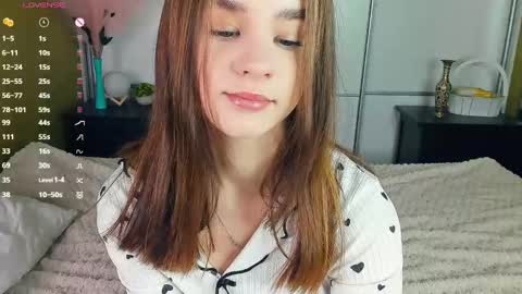 Julie online show from April 12, 7:55 am