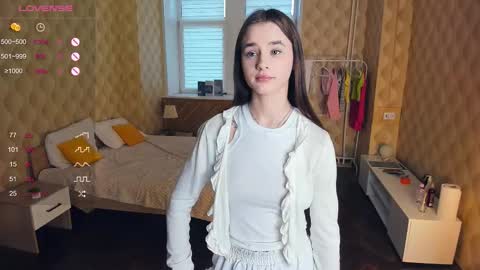 Julie online show from December 2, 9:11 am