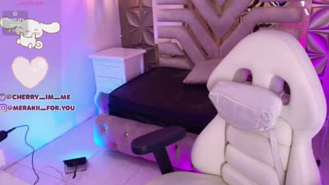    online show from December 3, 7:49 pm