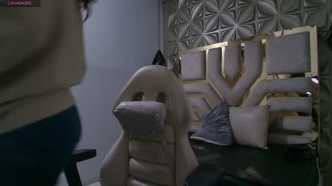    online show from February 26, 2:32 am