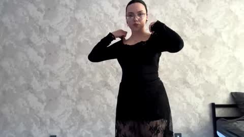 Alice online show from March 17, 2:21 pm