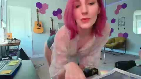 Meredith Bae online show from January 7, 9:14 pm