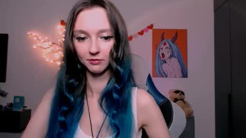 mermaidvibestides online show from March 19, 8:02 pm