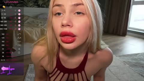 Stella online show from February 6, 10:25 am