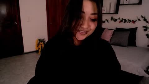 Mia zoe online show from October 10, 2:33 pm