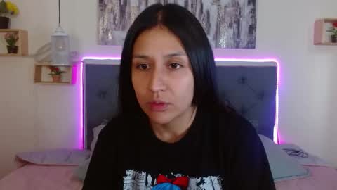 M I A  A Y R A online show from October 4, 2:54 pm