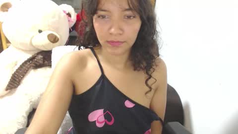 Mia  online show from March 12, 3:04 pm