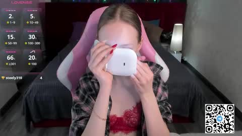 mia_e1fie online show from February 4, 11:41 pm