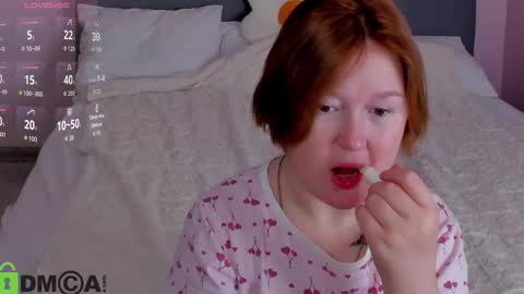 Mia online show from November 18, 3:18 am