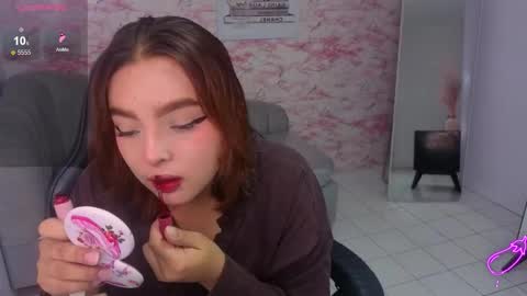 Mia online show from February 16, 1:11 pm