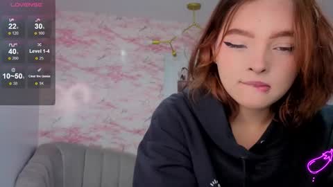 Mia online show from February 10, 1:47 pm