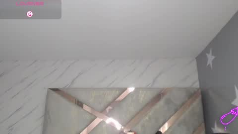 Mia online show from March 24, 1:49 pm