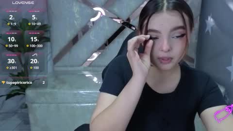 Mia online show from March 11, 2:09 pm