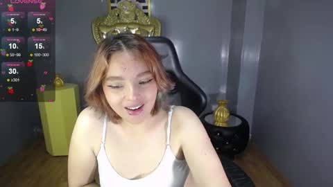 Mia online show from October 26, 2:01 pm