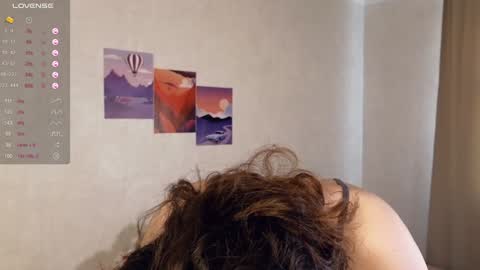 Mia  online show from February 7, 9:37 am