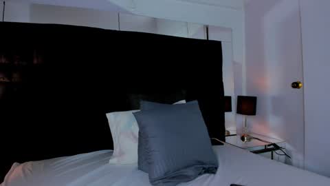 MIA online show from February 6, 9:17 pm