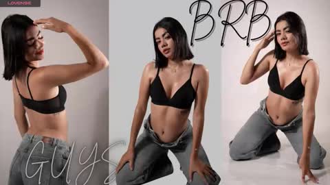 Mia online show from March 13, 2:57 am