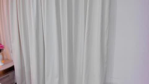 Mia Lane online show from December 16, 11:38 am