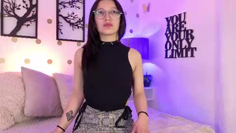Mia online show from July 1, 12:21 am