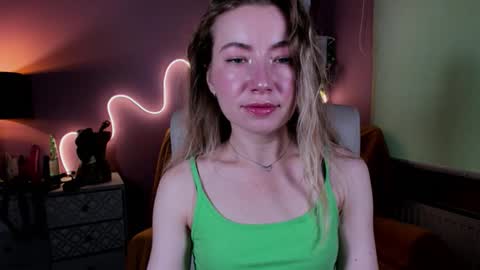 Mia online show from September 18, 6:45 am