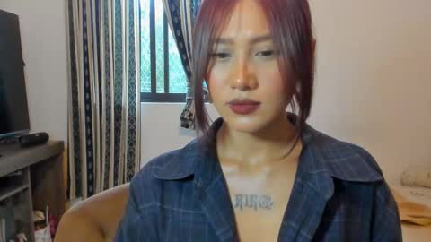 mia_miel69 online show from March 28, 10:19 pm