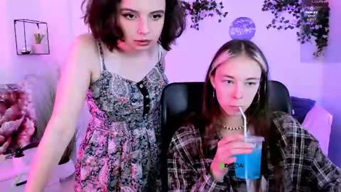 mia_mooon_ online show from June 27, 12:22 pm