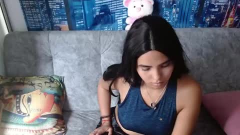 Mia  online show from May 6, 4:22 pm