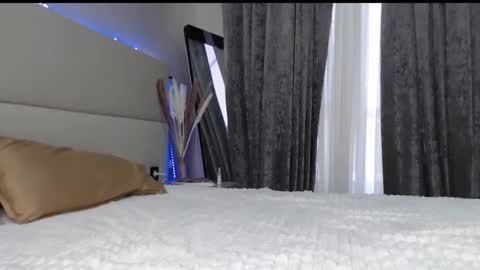 Mia Rie online show from April 9, 4:59 am