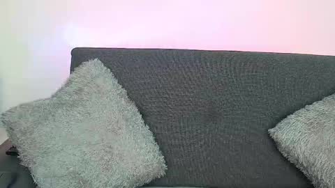 Mia Roux online show from October 4, 11:53 pm