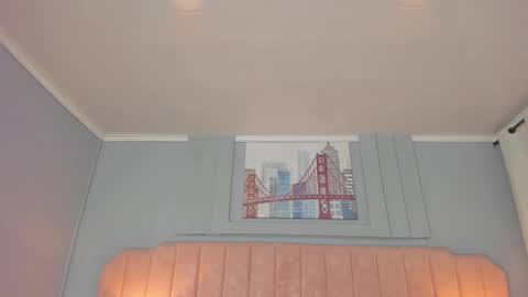 Mia online show from January 4, 12:49 pm