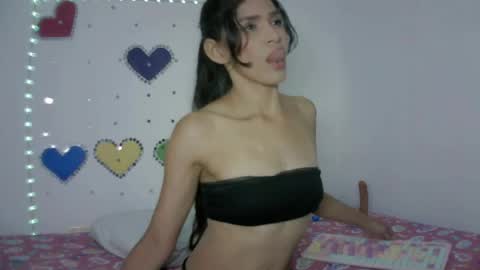 MIA suarez4 online show from May 3, 11:52 pm