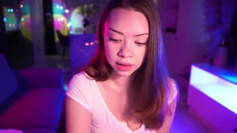 VixenMia online show from March 22, 3:23 am