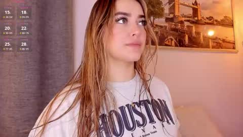 Mia White  online show from March 8, 12:28 pm