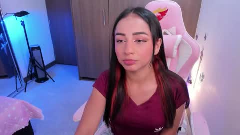 mia  nicolle online show from January 7, 1:53 am