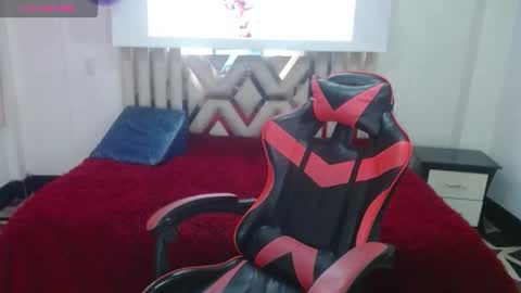       online show from November 13, 3:44 pm