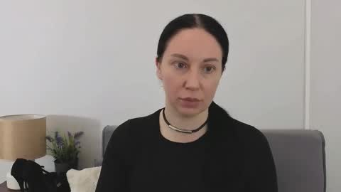 Mia online show from May 19, 3:41 pm