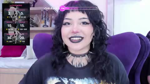 Mia online show from December 19, 12:52 pm