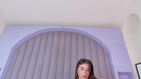 miaanderson__ online show from April 27, 9:12 pm