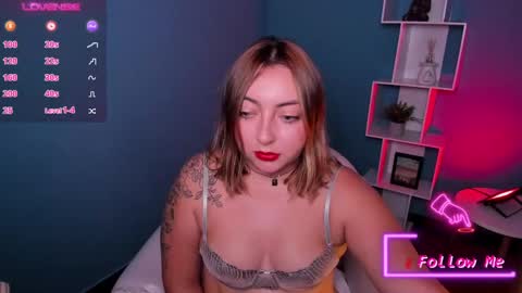 Andrea online show from February 14, 8:59 pm