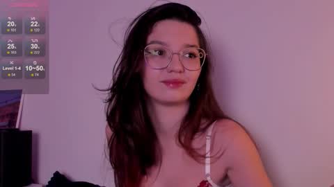 mia online show from November 28, 6:22 pm